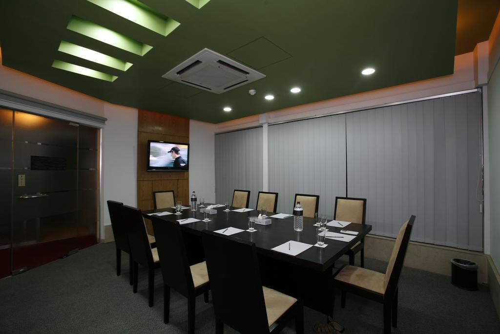 Platinum Suites ธากา ภายนอก รูปภาพ